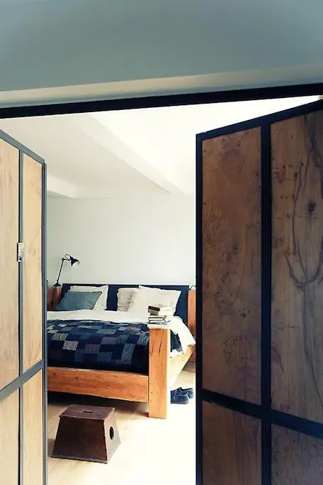 Tres Beau Loft Industriel Paris 20E Apartment