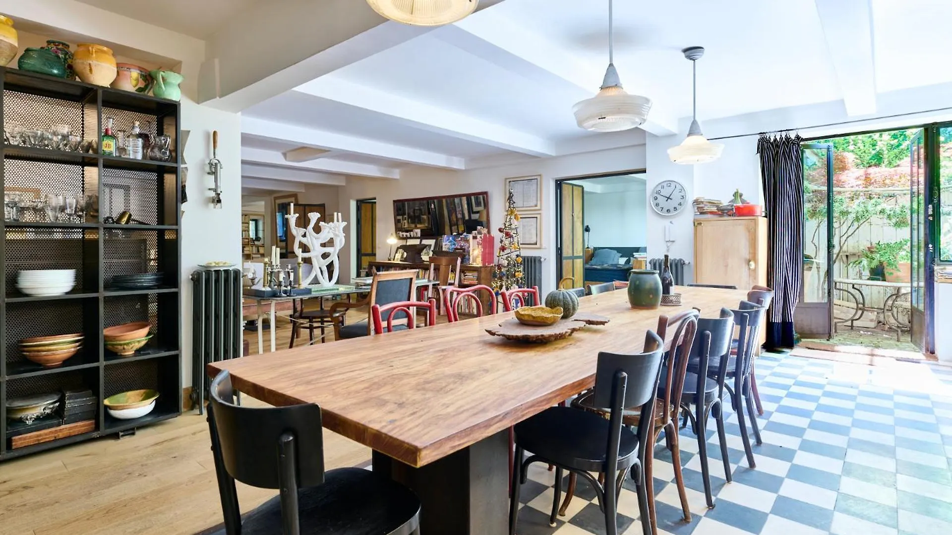 Tres Beau Loft Industriel Paris 20E Apartment 0*,  France